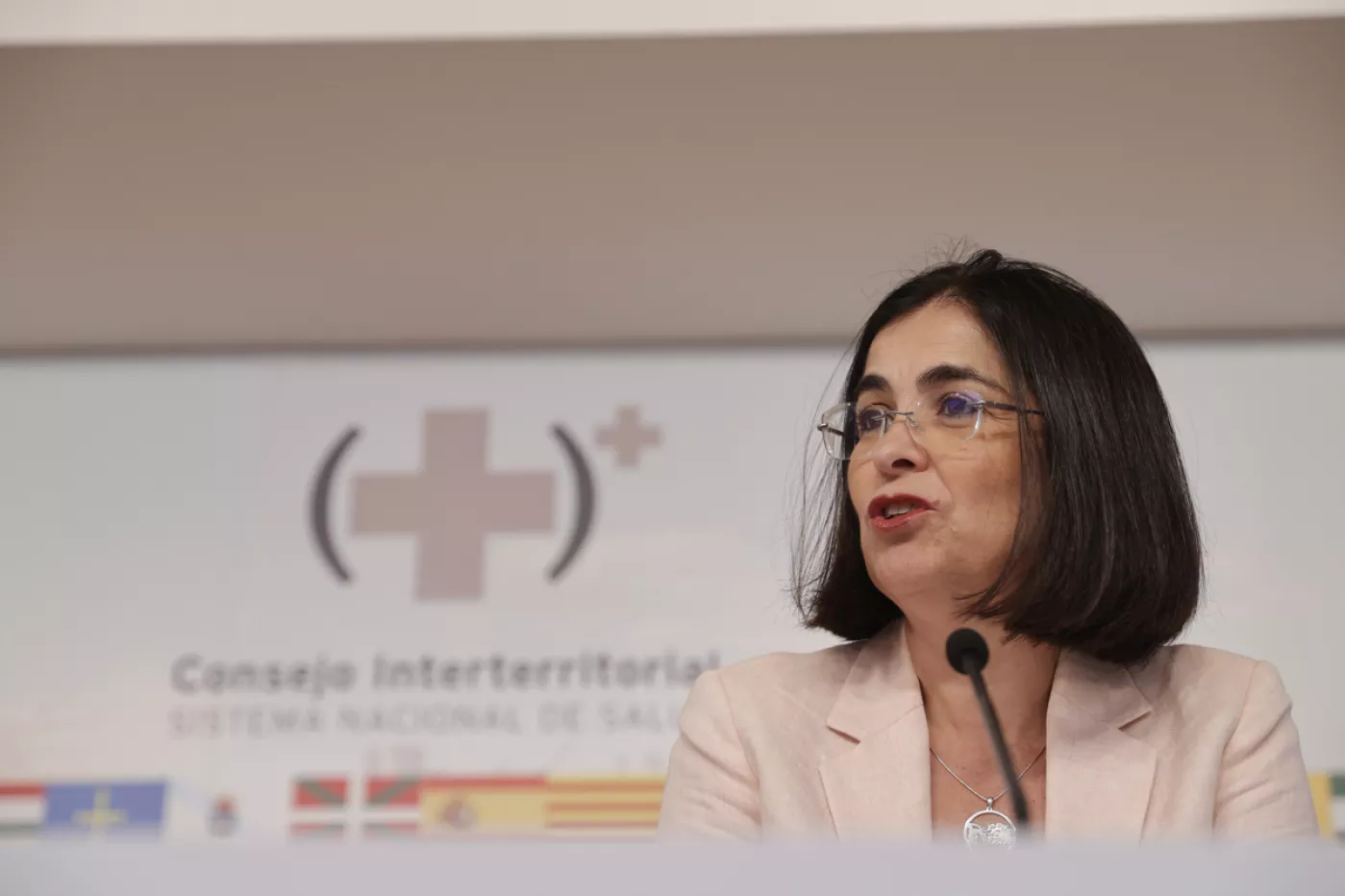 La ministra de Sanidad, Carolina Darias, durante la rueda de prensa tras celebrarse el Consejo Interterritorial del SNS. Foto: EFE/MANUEL BRUQUE