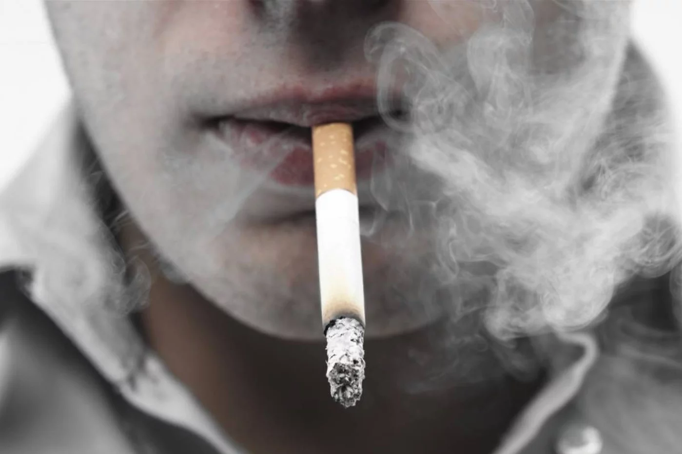 Fumar confiere riesgo de padecer una ACV, así como de una peor recuperación de la enfermedad. Foto: DM. 