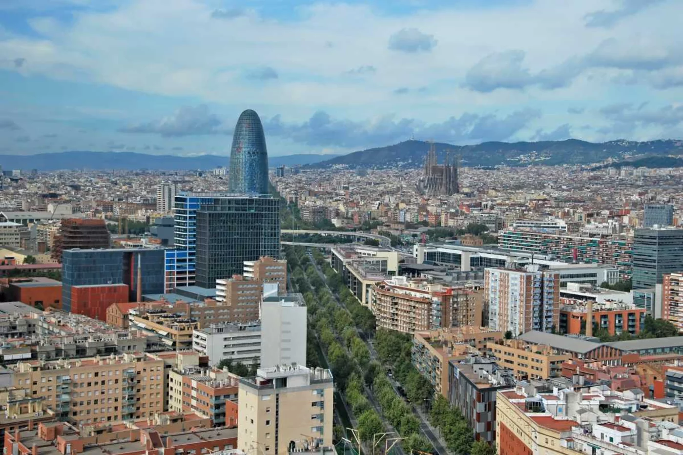 Barcelona acumula masa crítica en salud pública, recuerdan los expertos a Gobierno y Generalitat.
