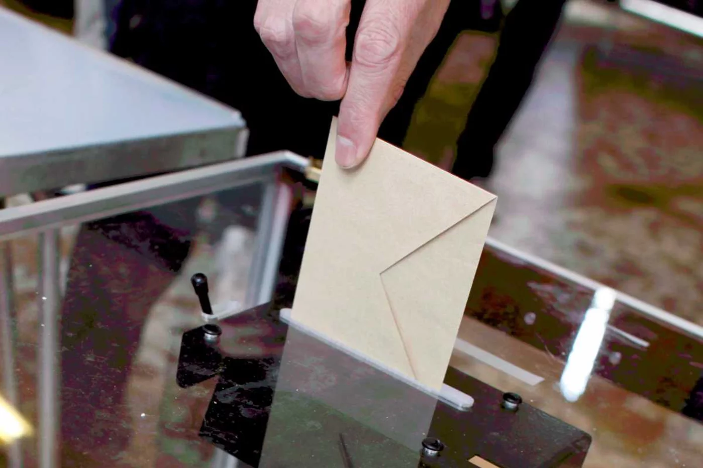 Hoy, 28 de mayo de 2023, celebramos las elecciones municipales y autonómicas en España.