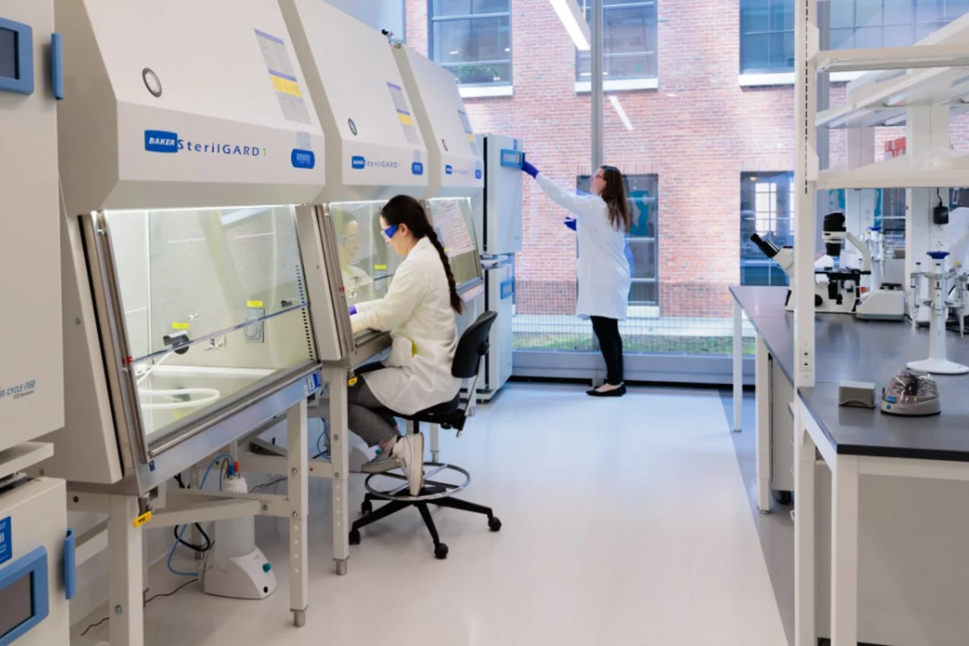 El Co.Lab, de Bayer, ofrece a los emprendedores equipamiento, apoyo técnico, mentorización, formación e interrelación con otros proyectos e investigadores. Foto: BAYER El Co.Lab, de Bayer, ofrece a los emprendedores equipamiento, apoyo técnico, mentorización, formación e interrelación con otros proyectos e investigadores. Foto: BAYER