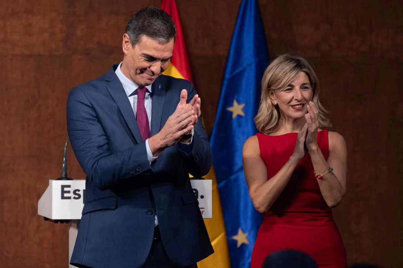 Sánchez y Díaz han firmado esta semana un acuerdo para un nuevo Gobierno de coalición del PSOE y Sumar. Foto: DIARIO MÉDICO.