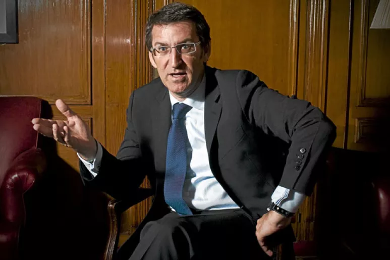 Alberto Núñez Feijóo, presidente de la junta de Galicia, estaría buscando una salida a su ley fuera de lo Tribunal Constitucional.