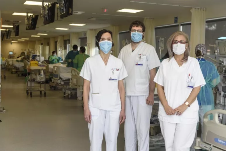 Marta Albalate, Fabio Procaccini y Patricia de Sequera, nefrólogos del Hospital Universitario Infanta Leonor