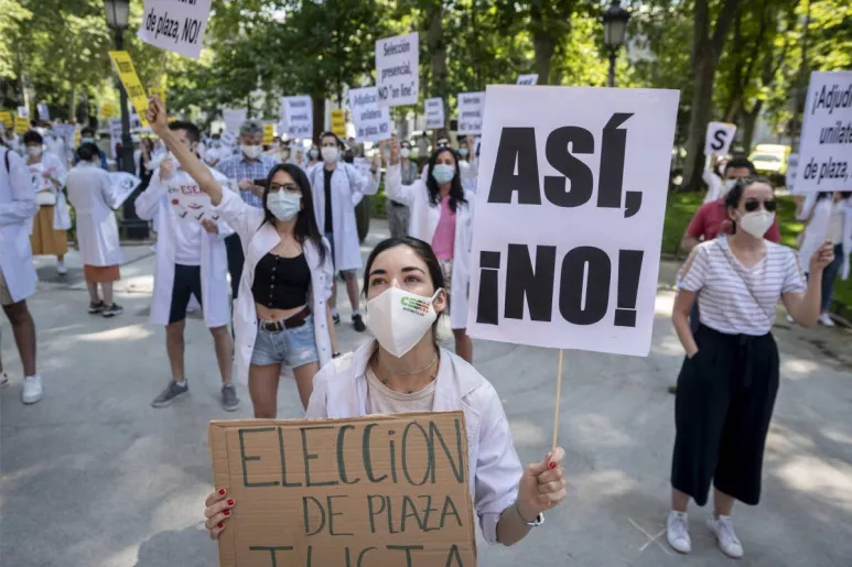 Una de las manifestantes en la protesta contra la elección telemática de 2020 (Foto: José Luis Pindado)
