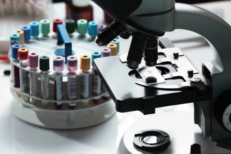 En España se realizaron más de 700 millones de pruebas de laboratorio el pasado año.
