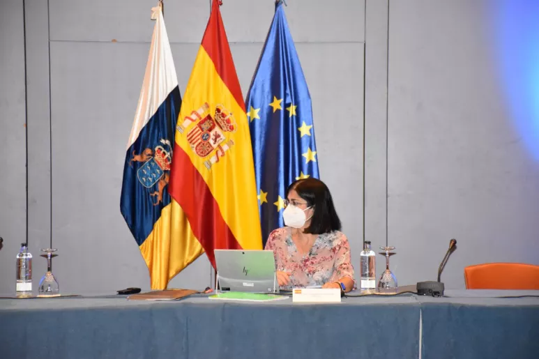 La ministra de Sanidad, Carolina Darias, preside la reunión que ha mantenido los dos últimos días en Canarias con los consejeros de las 17 comunidades para abordar la situación de primaria (Foto: Ministerio de Sanidad).