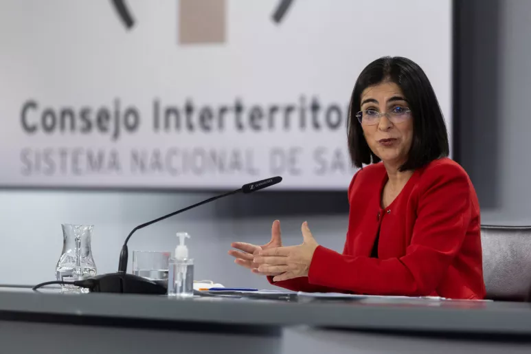 La ministra de Sanidad, Carolina Darias, en su comparecencia ante los medios posterior a la reunión del Consejo Interterritorial de hoy. FOTO: EFE/Rodrigo Jiménez.
