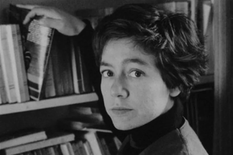 La poetisa y traductora argentina Alejandra Pizárnik se mató en 1972 con una sobredosis de secobarbital, cuando tenía 36 años.