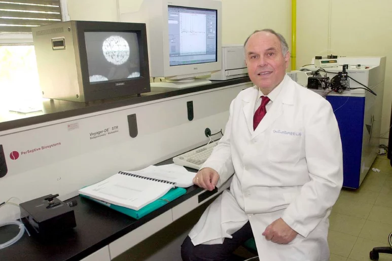 El reputado científico César Nombela, farmacéutico, químico y microbiólogo, fue presidente del CSIC. Foto: JOSÉ LUIS PINDADO