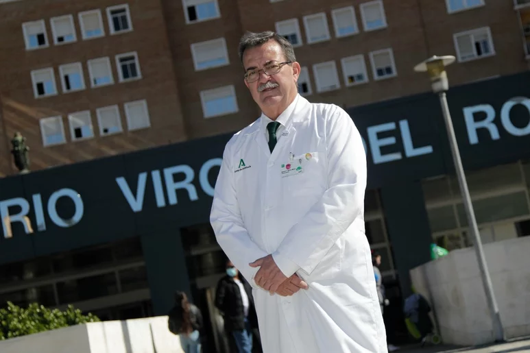Manuel Molina, gerente del Hospital Universitario Virgen del Rocío, de Sevilla. Foto: JUAN FLORES