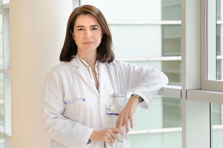 Cecilia Martínez es farmacéutica del Hospital General Universitario Gregorio Marañón, de Madrid, y actual secretaria de la Sociedad Española de Farmacia Hospitalaria (SEFH).