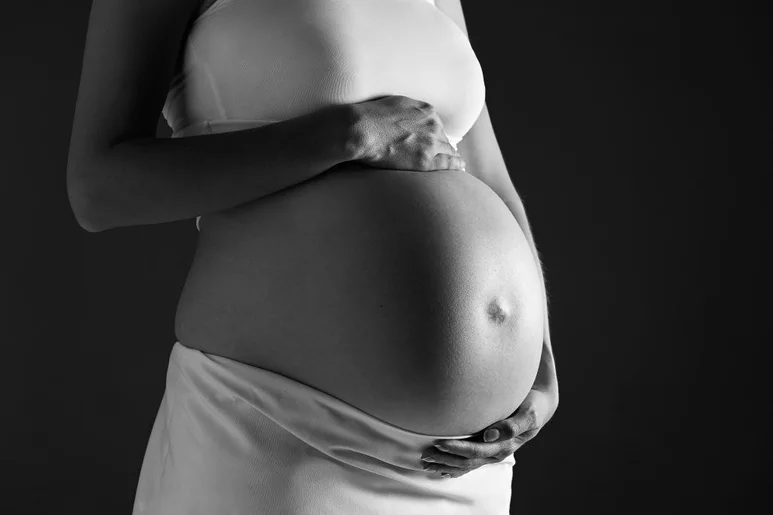 Mujer embarazada. Foto: SHUTTERSTOCK