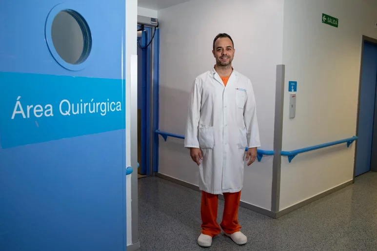 David Martínez-Cecilia, jefe de la Unidad de Cirugía Hepatobiliopancreática del Servicio de Cirugía General y Aparato Digestivo del Hospital Universitario de La Princesa, en Madrid. Foto: SERGIO G. VALERO.