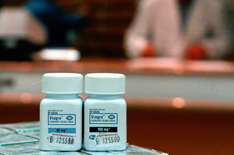 Botes con el fármaco para la disfunción eréctil 'Viagra'. Foto: EL MUNDO